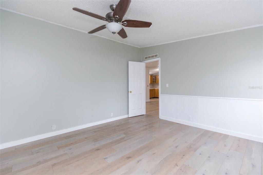 For Sale: $249,900 (3 beds, 2 baths, 1568 Square Feet)