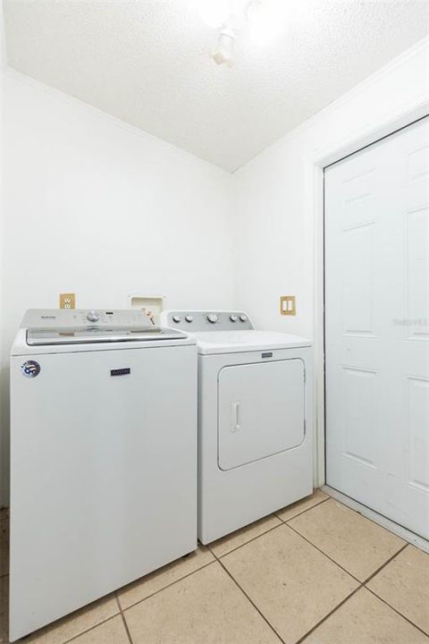 For Sale: $249,900 (3 beds, 2 baths, 1568 Square Feet)