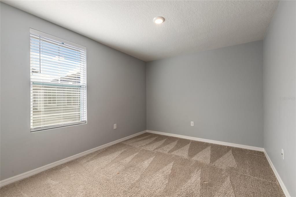 For Sale: $358,500 (3 beds, 2 baths, 1672 Square Feet)