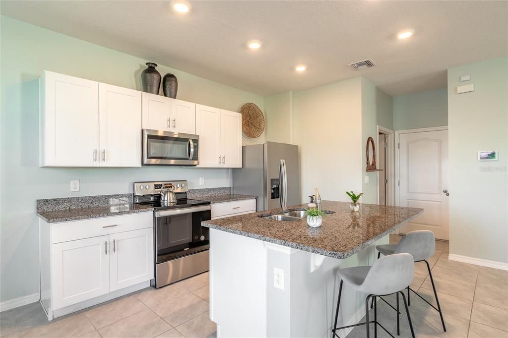 For Sale: $358,500 (3 beds, 2 baths, 1672 Square Feet)
