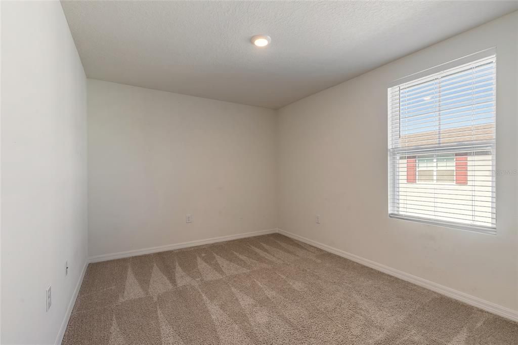 For Sale: $358,500 (3 beds, 2 baths, 1672 Square Feet)