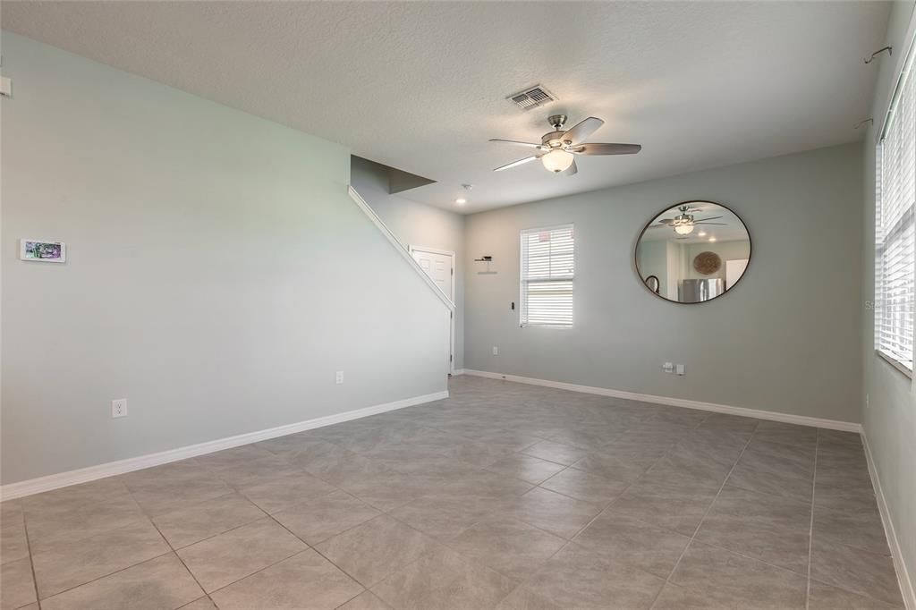 For Sale: $358,500 (3 beds, 2 baths, 1672 Square Feet)