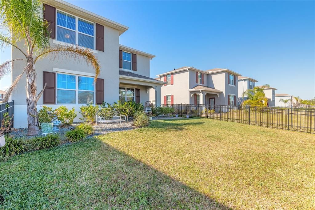 For Sale: $358,500 (3 beds, 2 baths, 1672 Square Feet)