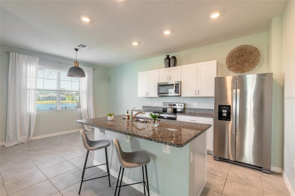 For Sale: $358,500 (3 beds, 2 baths, 1672 Square Feet)