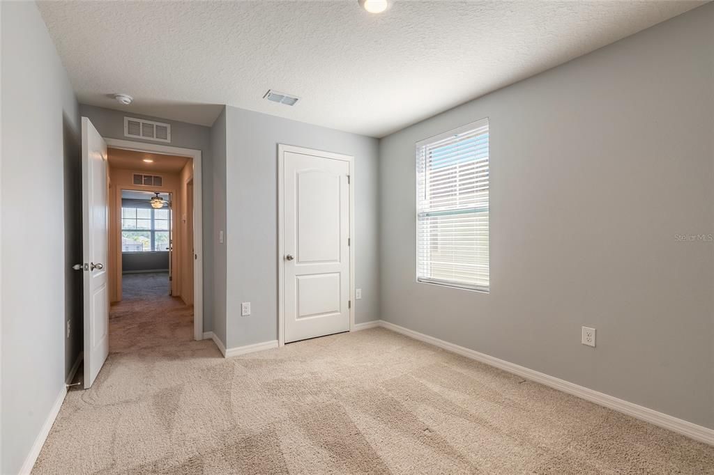 For Sale: $358,500 (3 beds, 2 baths, 1672 Square Feet)