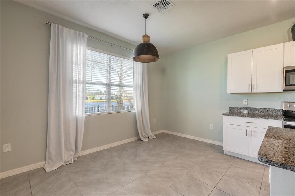 For Sale: $358,500 (3 beds, 2 baths, 1672 Square Feet)