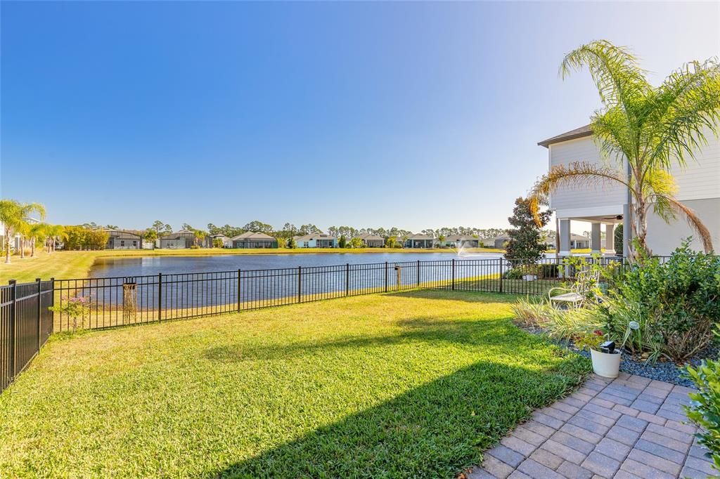 For Sale: $358,500 (3 beds, 2 baths, 1672 Square Feet)