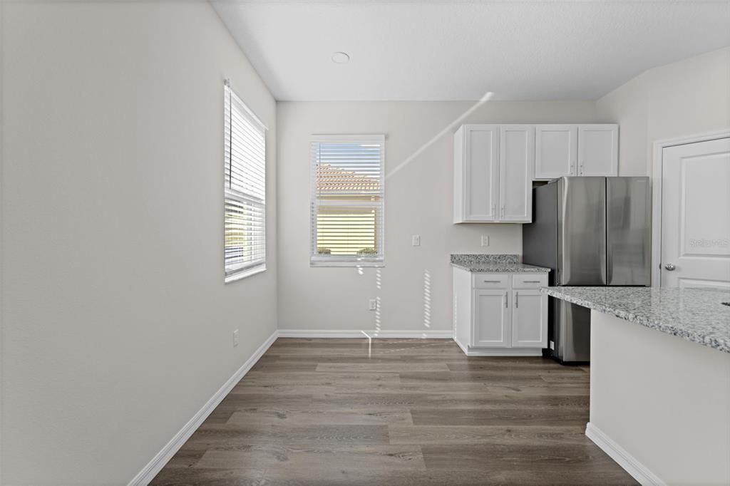 待售: $275,000 (3 贝兹, 2 浴室, 1550 平方英尺)