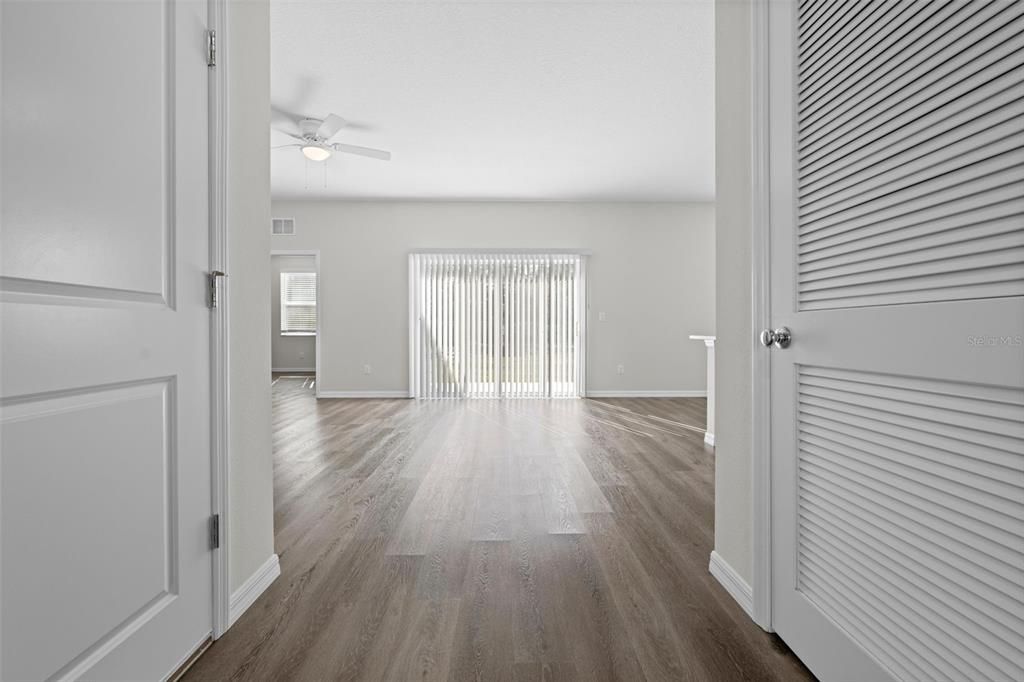 待售: $275,000 (3 贝兹, 2 浴室, 1550 平方英尺)