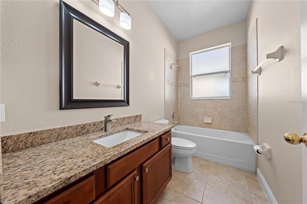 For Sale: $550,000 (4 beds, 3 baths, 2724 Square Feet)