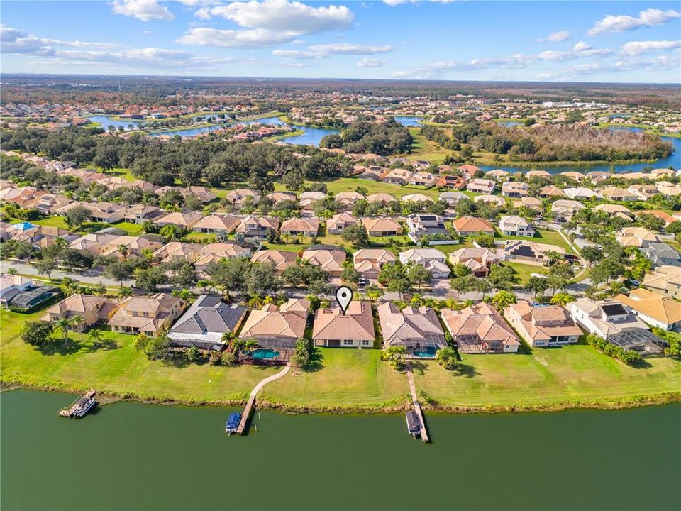 For Sale: $550,000 (4 beds, 3 baths, 2724 Square Feet)