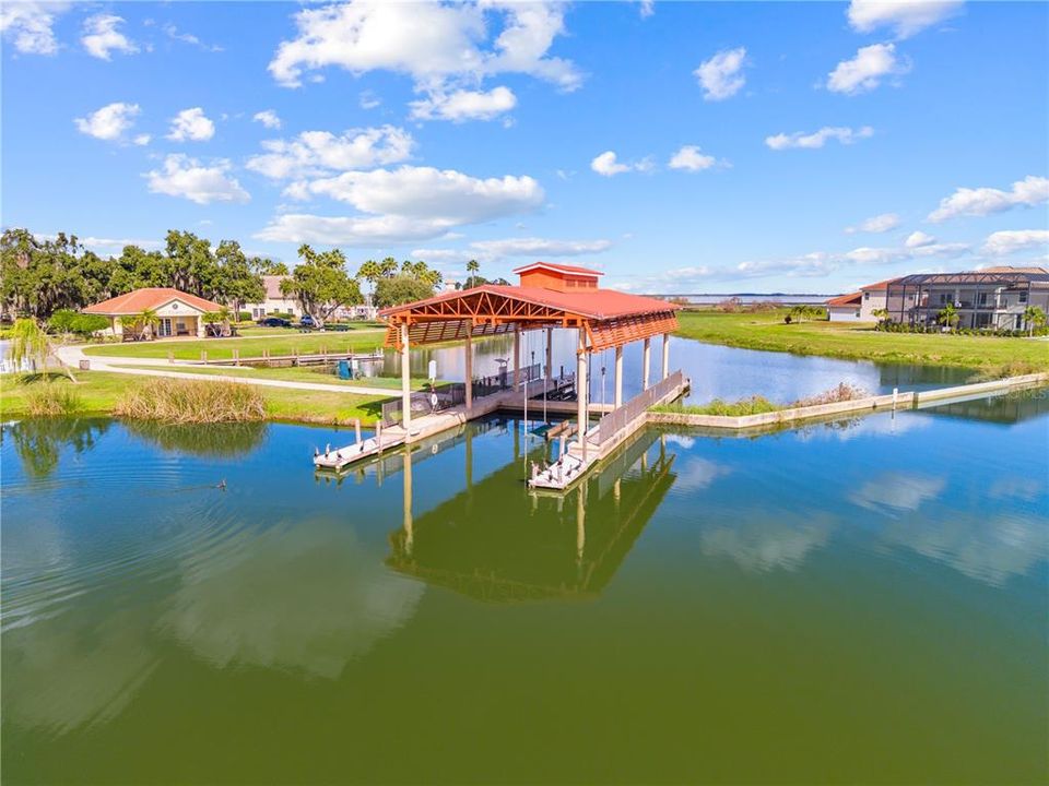 For Sale: $550,000 (4 beds, 3 baths, 2724 Square Feet)