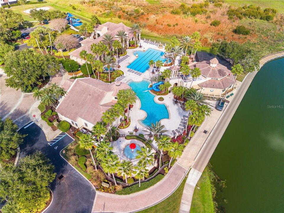 For Sale: $550,000 (4 beds, 3 baths, 2724 Square Feet)