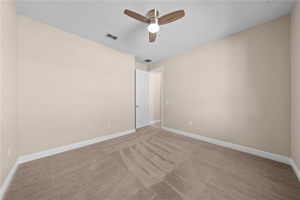 For Sale: $550,000 (4 beds, 3 baths, 2724 Square Feet)