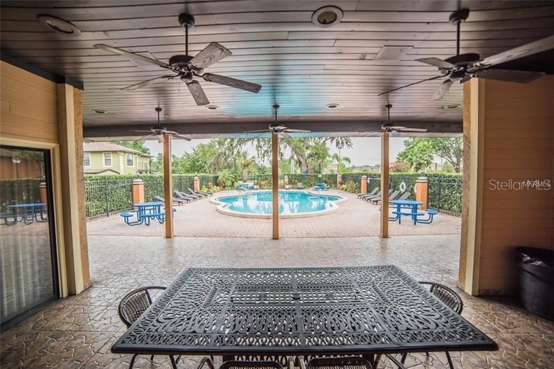 For Sale: $185,000 (3 beds, 2 baths, 1117 Square Feet)