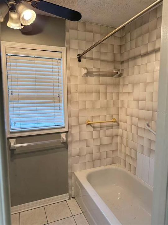 For Sale: $185,000 (3 beds, 2 baths, 1117 Square Feet)