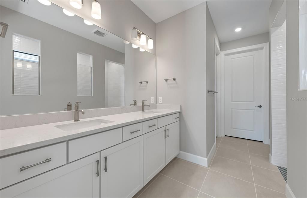 En Venta: $489,990 (3 camas, 2 baños, 2056 Pies cuadrados)