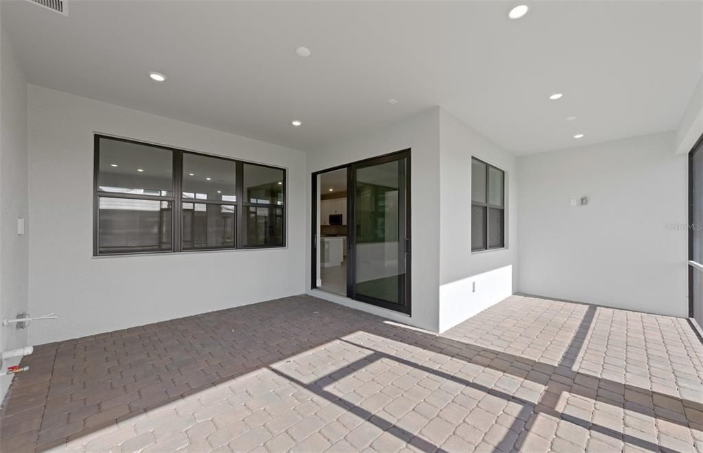 En Venta: $489,990 (3 camas, 2 baños, 2056 Pies cuadrados)