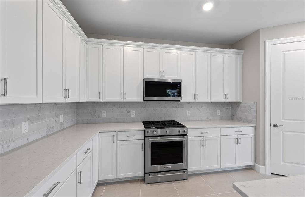 En Venta: $489,990 (3 camas, 2 baños, 2056 Pies cuadrados)