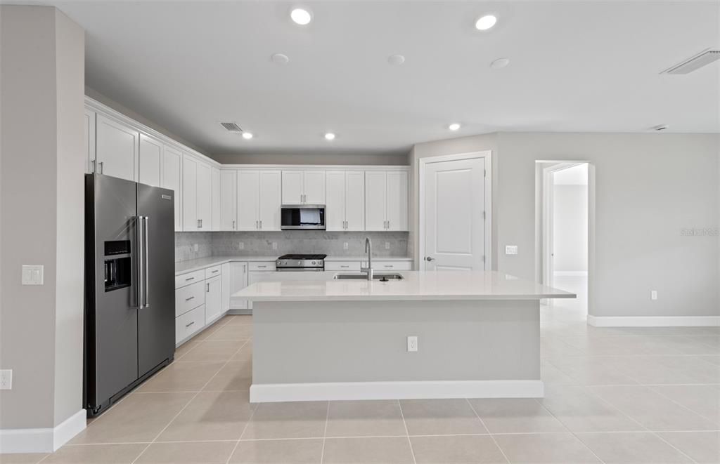 En Venta: $489,990 (3 camas, 2 baños, 2056 Pies cuadrados)