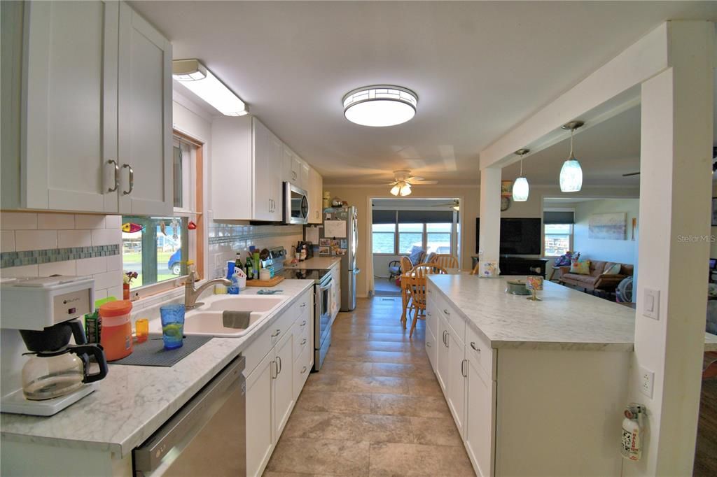 待售: $169,900 (2 贝兹, 2 浴室, 1032 平方英尺)