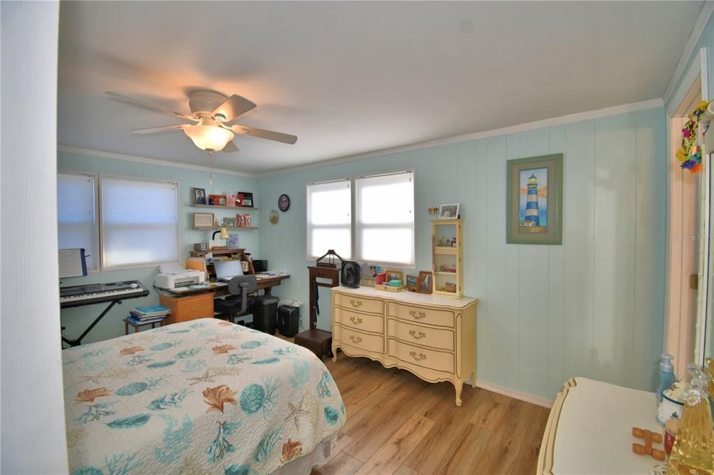 待售: $169,900 (2 贝兹, 2 浴室, 1032 平方英尺)