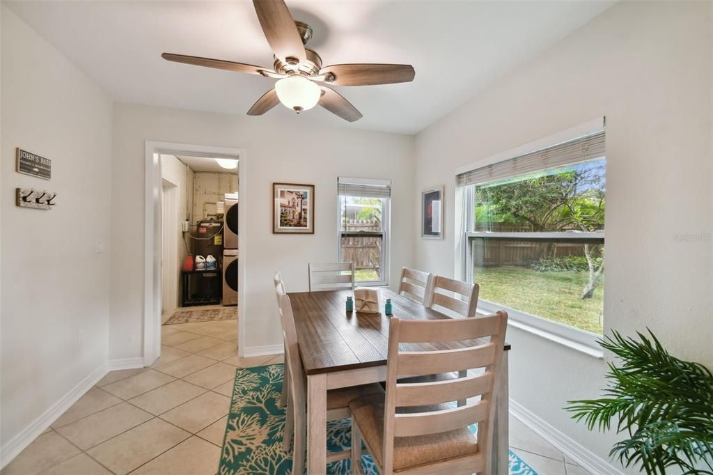 В аренду: $2,999 (3 спален, 2 ванн, 1266 Квадратных фут)