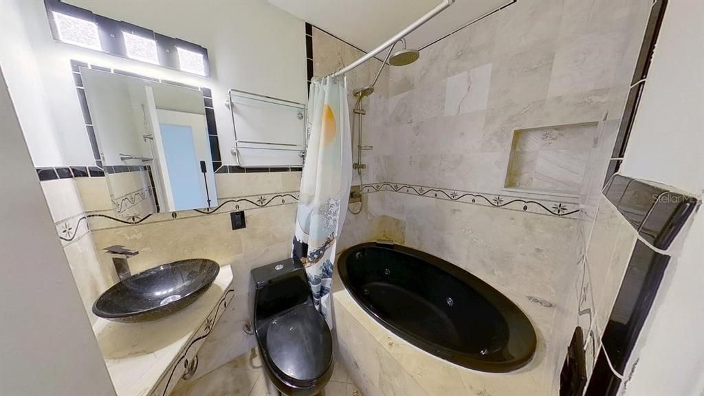 出租: $3,000 (4 贝兹, 2 浴室, 1820 平方英尺)