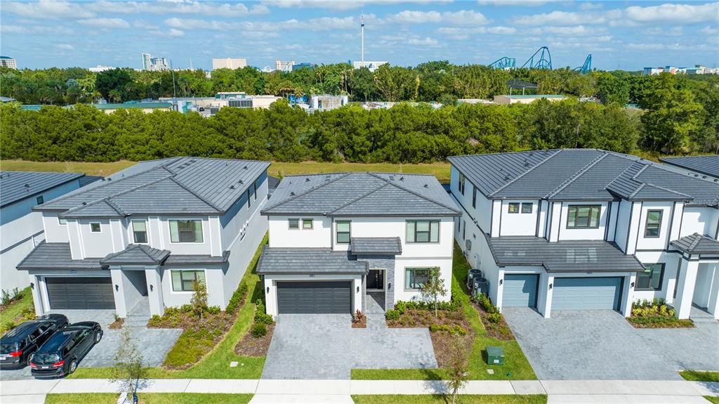 For Sale: $1,580,000 (6 beds, 6 baths, 2920 Square Feet)