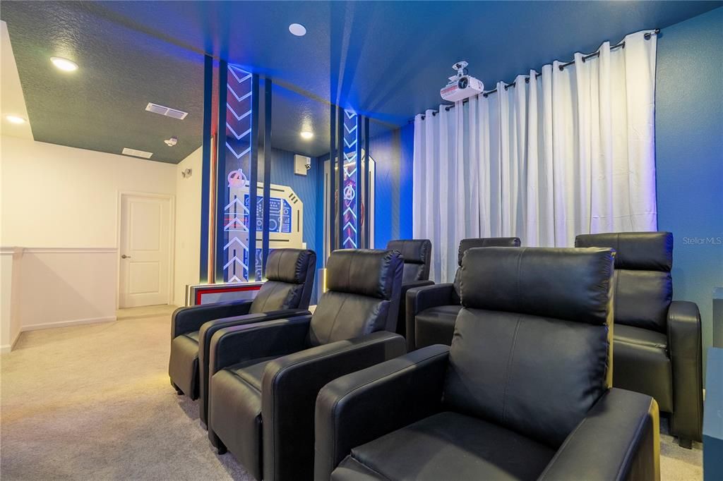 For Sale: $1,580,000 (6 beds, 6 baths, 2920 Square Feet)