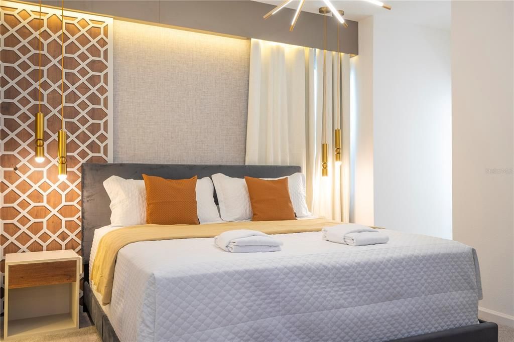 For Sale: $1,580,000 (6 beds, 6 baths, 2920 Square Feet)