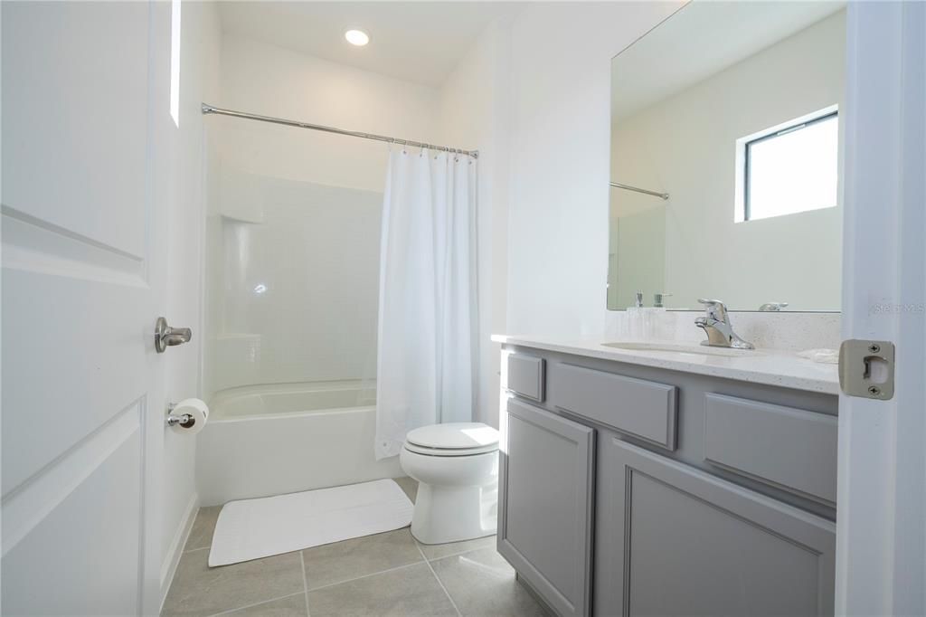 For Sale: $1,580,000 (6 beds, 6 baths, 2920 Square Feet)