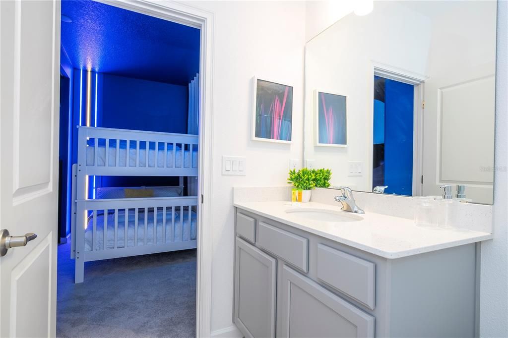 For Sale: $1,580,000 (6 beds, 6 baths, 2920 Square Feet)