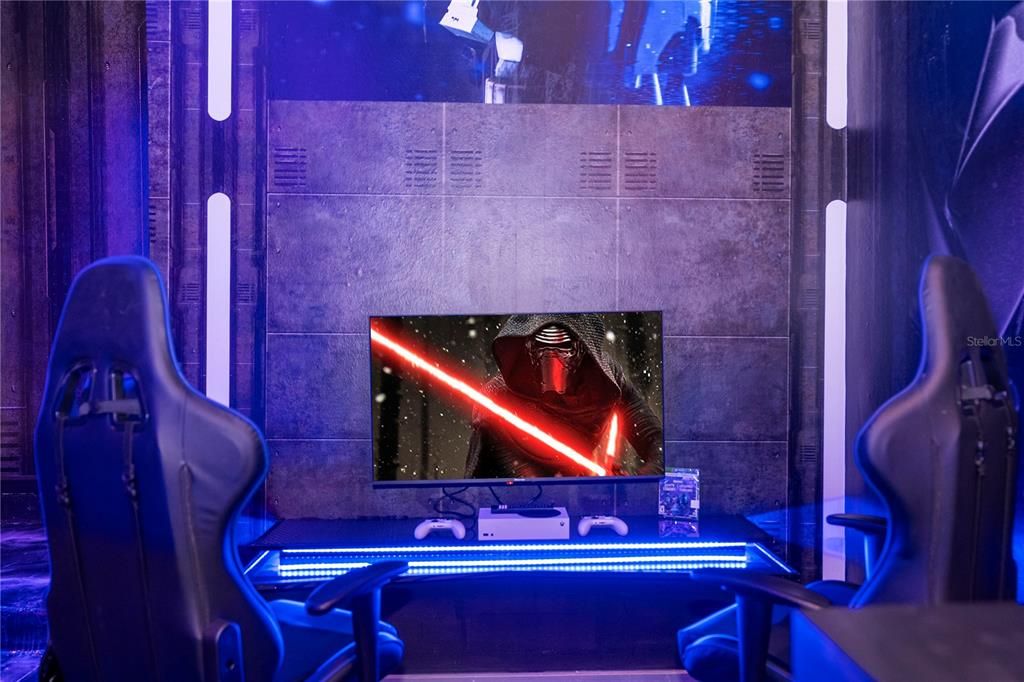 For Sale: $1,580,000 (6 beds, 6 baths, 2920 Square Feet)