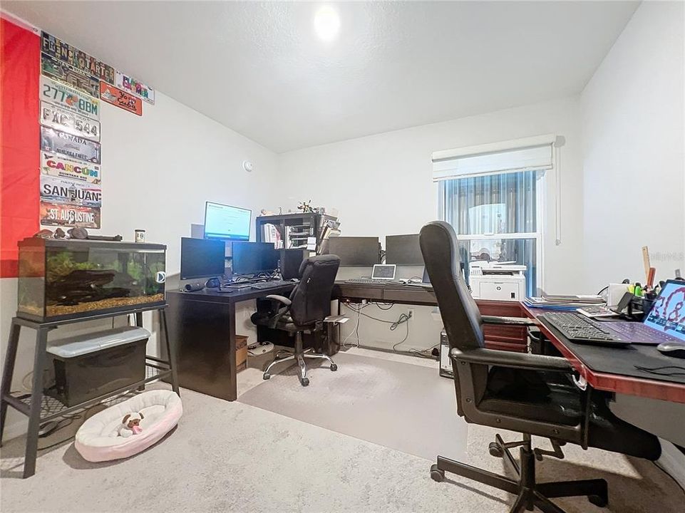 For Rent: $2,300 (4 beds, 2 baths, 1802 Square Feet)