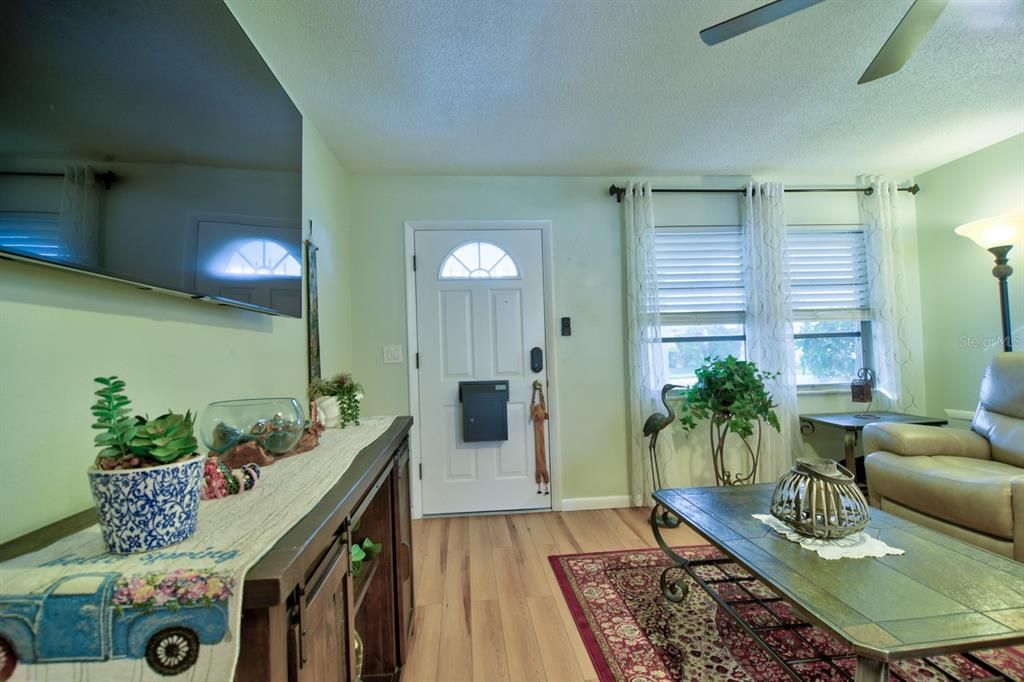 En Venta: $285,000 (2 camas, 2 baños, 1188 Pies cuadrados)