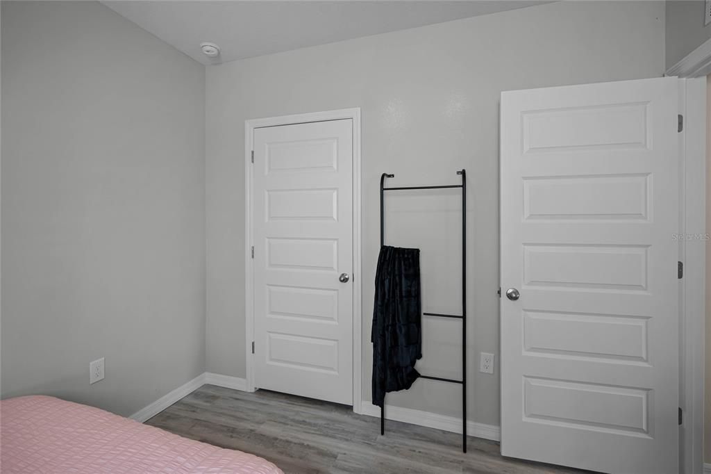 For Sale: $293,990 (4 beds, 2 baths, 1720 Square Feet)