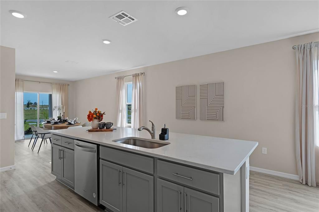 For Sale: $293,990 (4 beds, 2 baths, 1720 Square Feet)