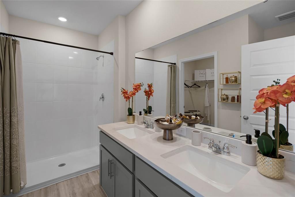 For Sale: $293,990 (4 beds, 2 baths, 1720 Square Feet)