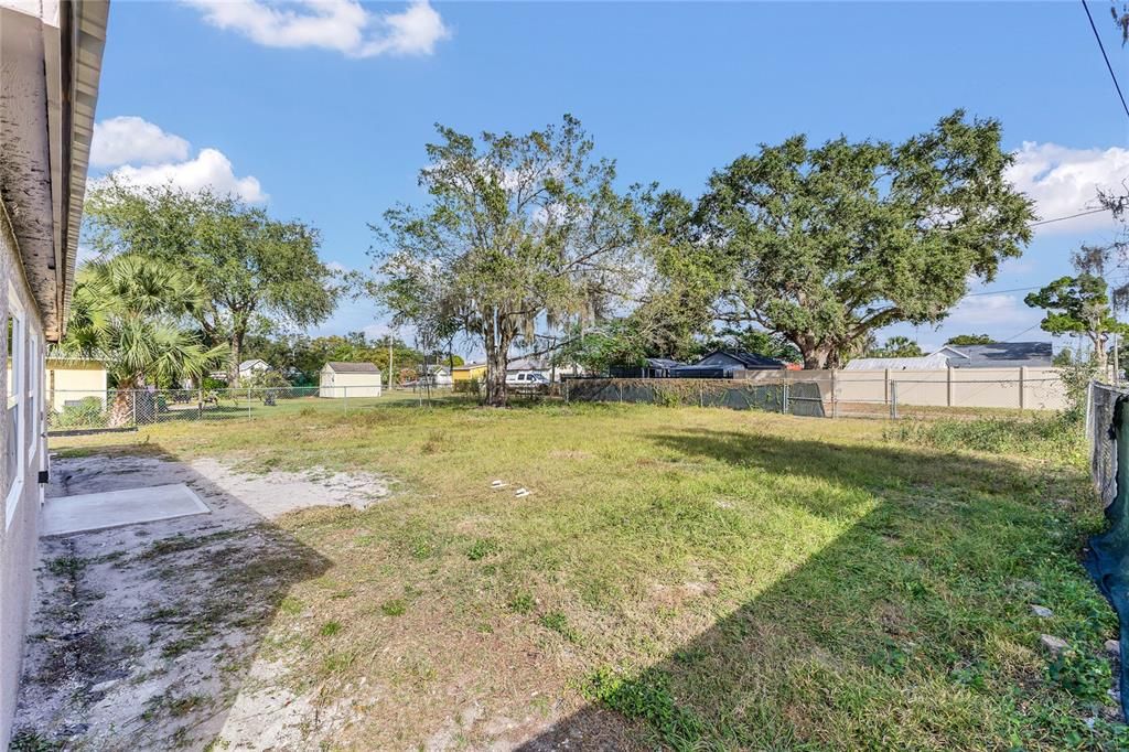 En Venta: $325,000 (0 camas, 0 baños, 1085 Pies cuadrados)