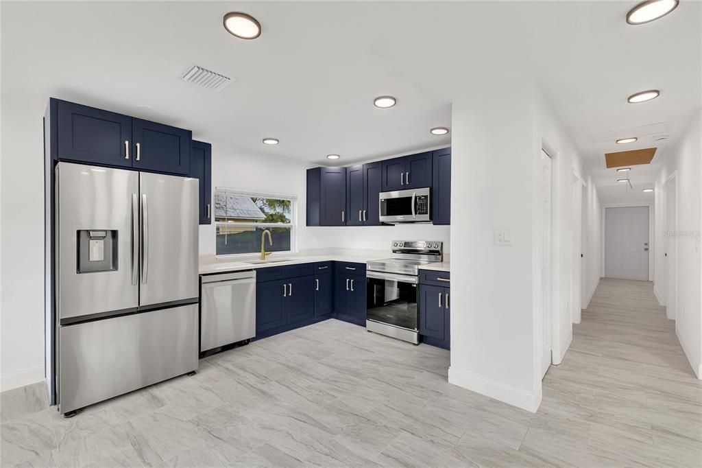 En Venta: $325,000 (0 camas, 0 baños, 1085 Pies cuadrados)