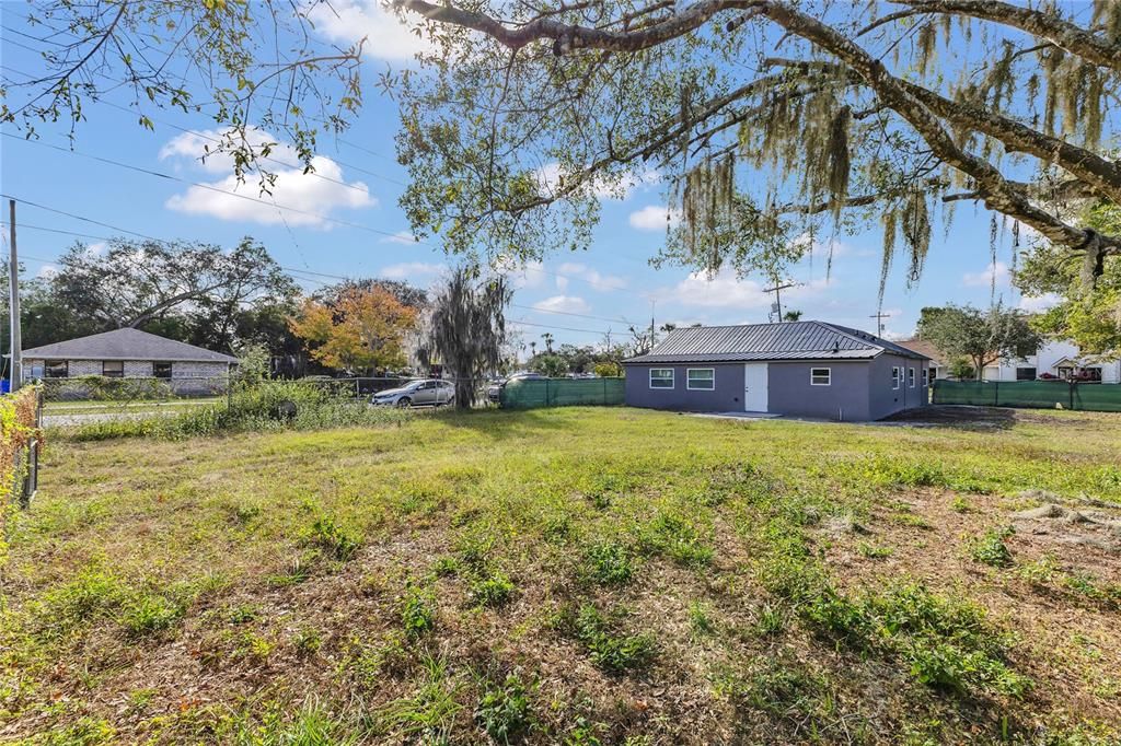 En Venta: $325,000 (0 camas, 0 baños, 1085 Pies cuadrados)