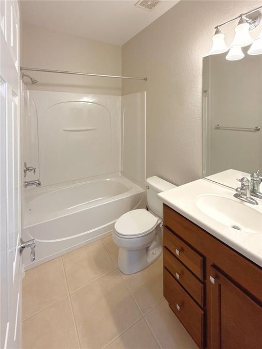 For Sale: $450,000 (3 beds, 2 baths, 1736 Square Feet)