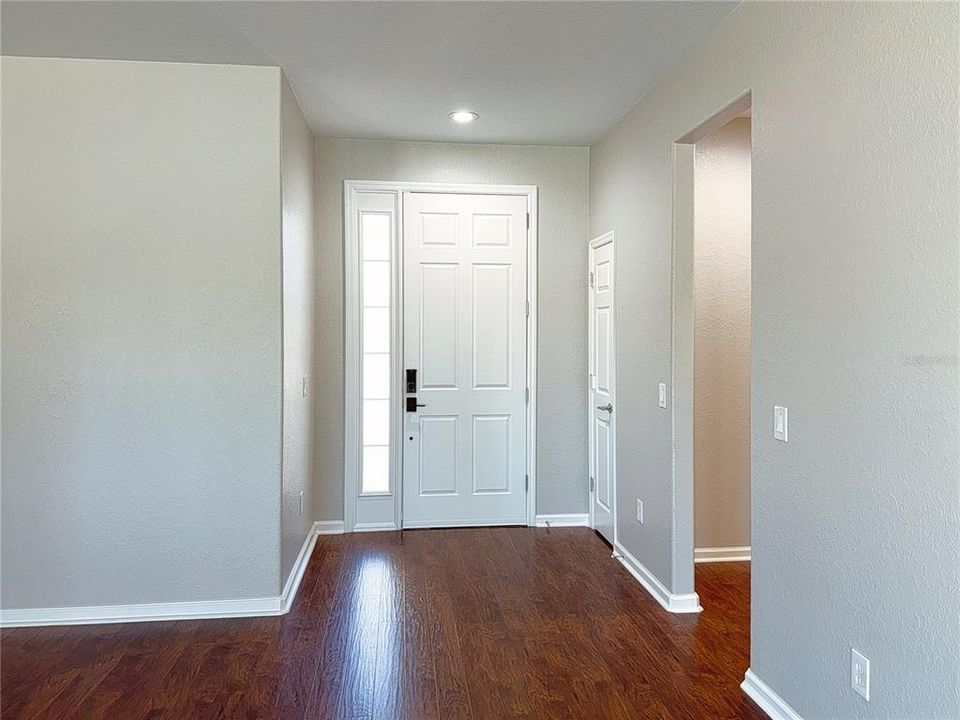 For Sale: $450,000 (3 beds, 2 baths, 1736 Square Feet)