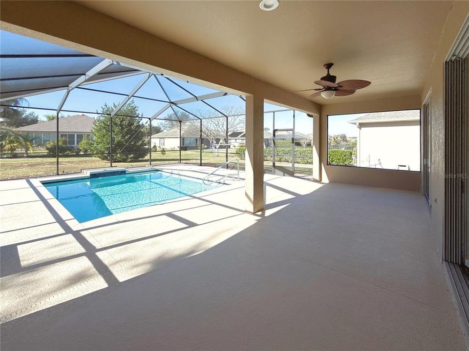 For Sale: $450,000 (3 beds, 2 baths, 1736 Square Feet)