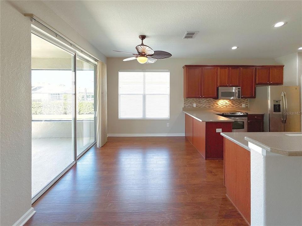 For Sale: $450,000 (3 beds, 2 baths, 1736 Square Feet)