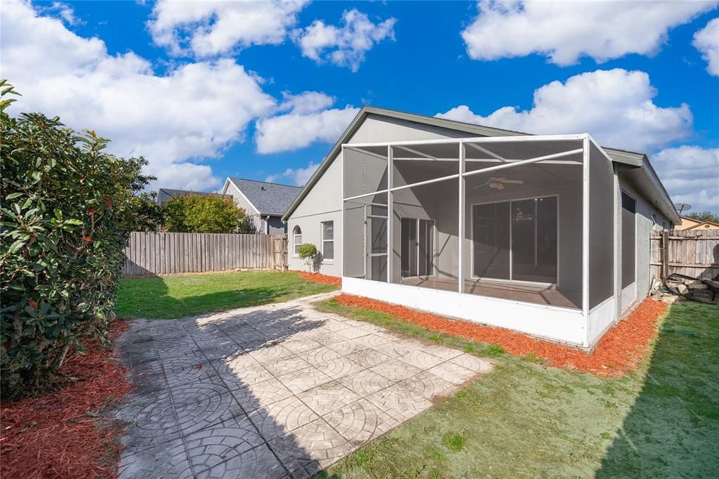 На продажу: $429,900 (3 спален, 2 ванн, 1592 Квадратных фут)