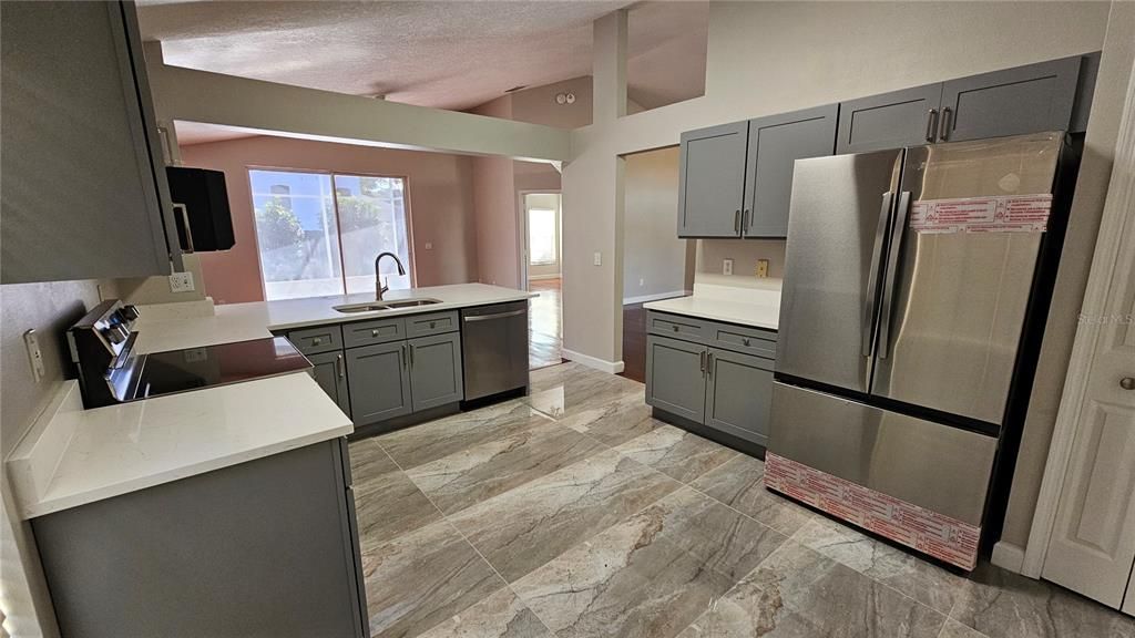 En Venta: $429,900 (3 camas, 2 baños, 1592 Pies cuadrados)