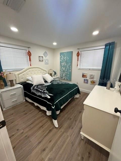 For Sale: $389,000 (4 beds, 2 baths, 1712 Square Feet)