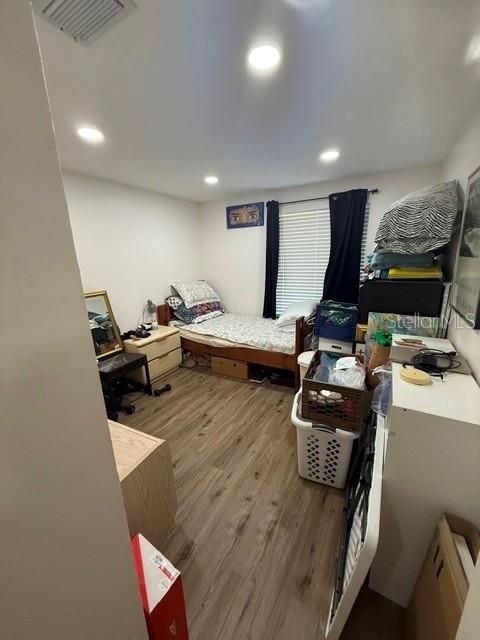 For Sale: $389,000 (4 beds, 2 baths, 1712 Square Feet)